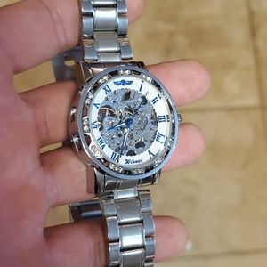 Winner Sturhling Watch